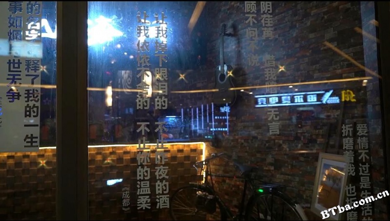 人到中年Ⅰ：山海间的前浪、中浪和后浪/老杨和他的朋友们；People of Anxiety I: The Old, The Young and The Middle-aged