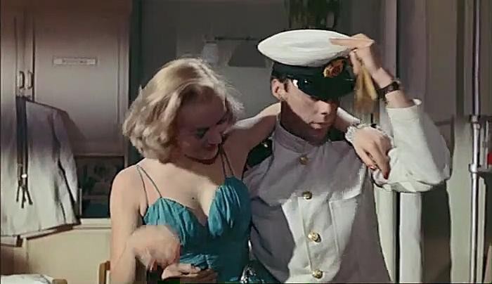 春色无边满绿波/Doctor at Sea
