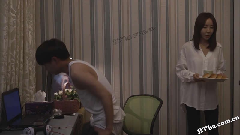 妈妈的朋友/엄마친구/Mother's Friend