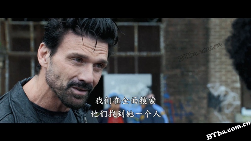 蓝与黑/Black and Blue