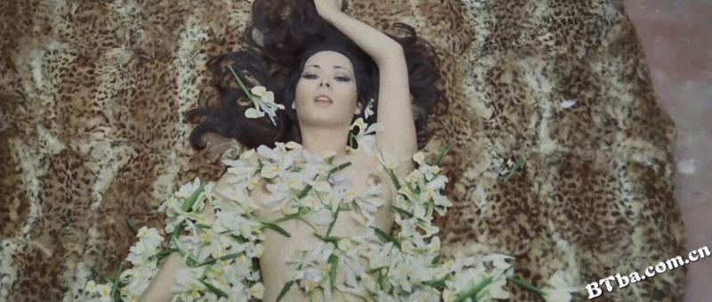 滴血碧玉肌/滴血鸢尾谋杀案/血腥鸢尾花/Perché quelle strane gocce di sangue sul corpo di Jennifer?