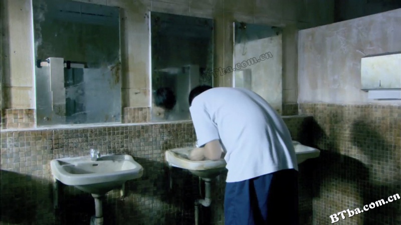 校墓处/The Haunted School
