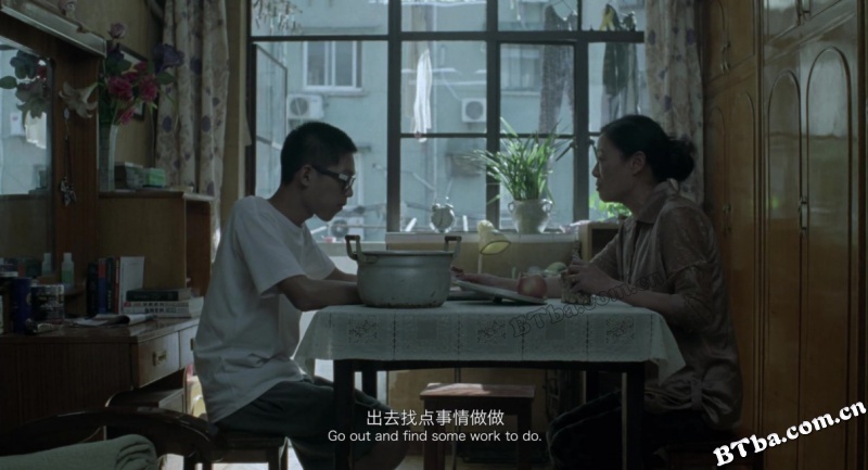阳台上/On the Balcony
