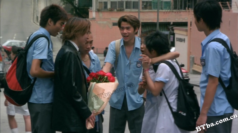 爱上我吧/Gimme Gimme