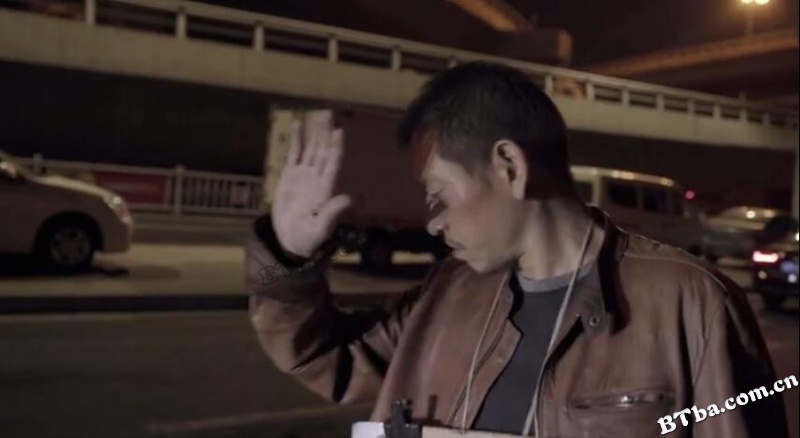 周军的行走/A Walker in Darkness/Walking in Darkness