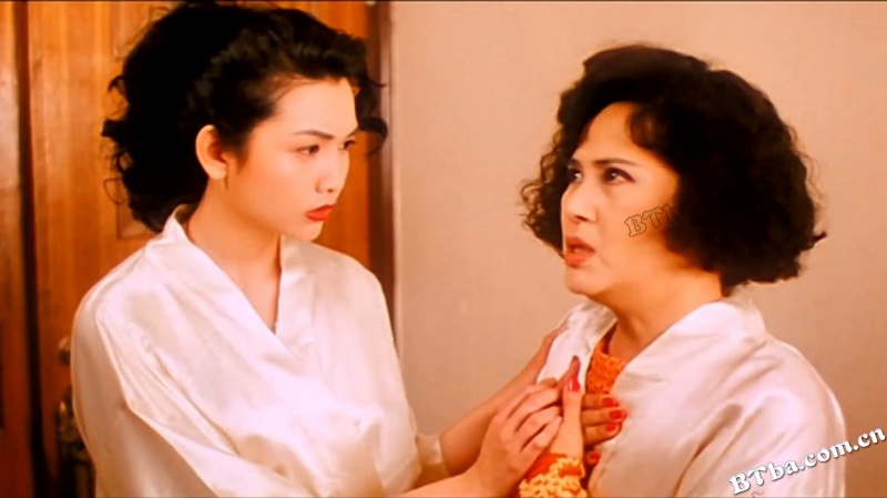 喷火女郎/She Starts the Fire